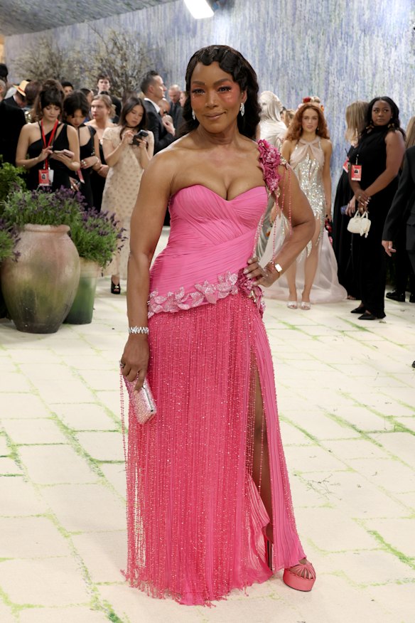 Angela Bassett.