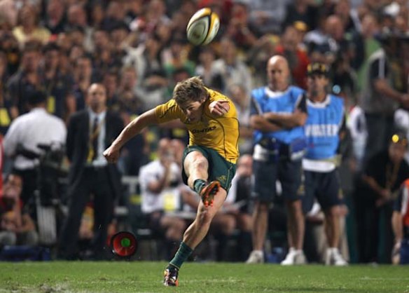 James O'Connor kicks the winning conversion.