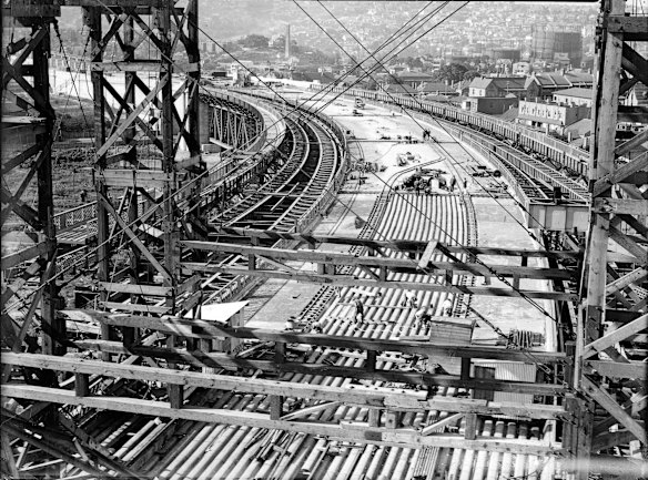 Construction of the Sydney Harbour Bridge during the 1920s.