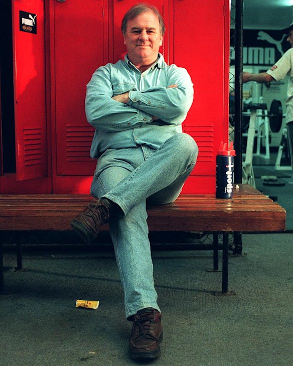 Norm Goss, from the stories Port Melbourne VFA clan, played 121 games for the Swans between 1972 and 1977, winning a best and fairest and representing Victoria. With the Hawks, he played in a premiership team and added another 81 games. A left-footed rover and small forward, he booted 284.284 in his 11-year VFL career.