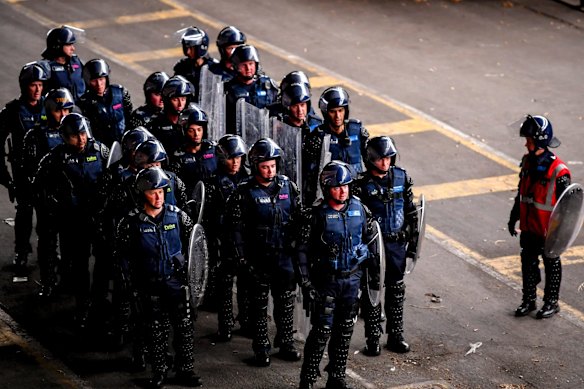 Training demonstration with the Public Order Response Team, Victoria Police, Melbourne.
