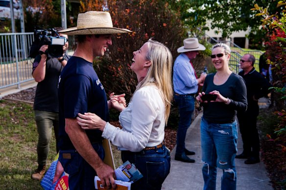 Independent candidate Kirsty O'Connell in Aberdeen to cast her vote, seen with her husband Matt in Muswellbrook. 