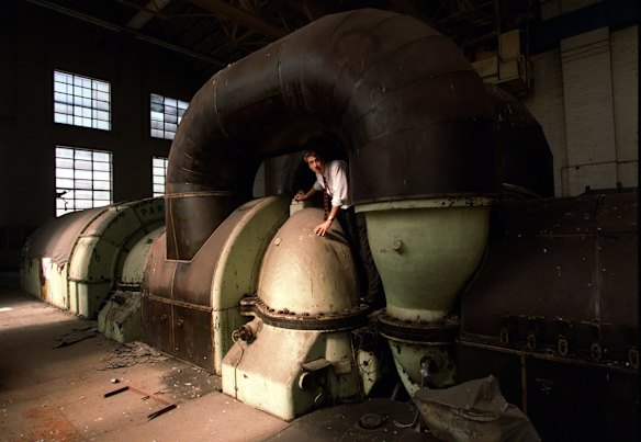 White Bay Power Station will soon be handed over from Pacific Power to the Sydney Foreshore Authority, although there has not been a decision made for the site. Pictured is Richard Waters from the Sydney Foreshore Authority. Jan 2000.