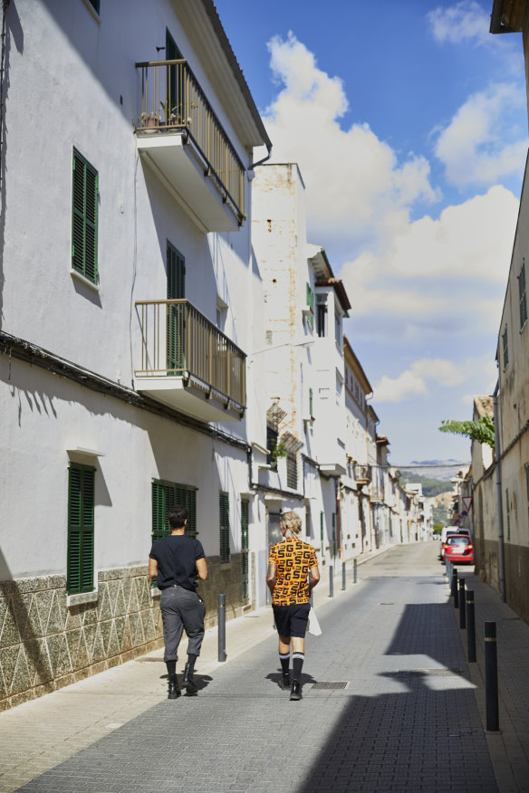 Rodriguez (left) and Chard wandering through Sa Pobla. “It’s an historically important village, but not touristy – ideal for experiencing authentic Mallorcan culture,” says Chard.