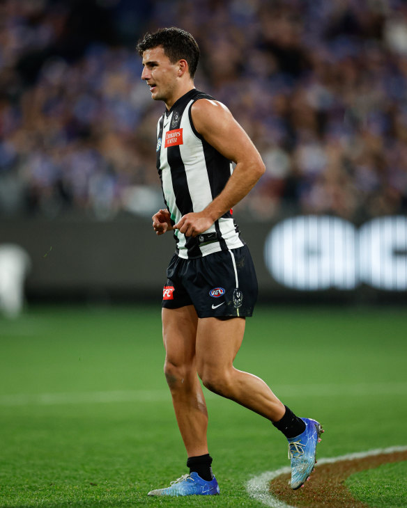 But there was this … Nick Daicos limps from the field with a leg issue.