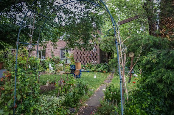 Tenders for the demolition of the Red Hill flats have been called for. 