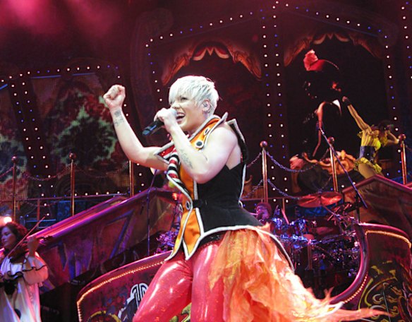Pink plays in Brisbane