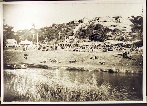 Picknickers on the banks of the Cooks River. c. 1900