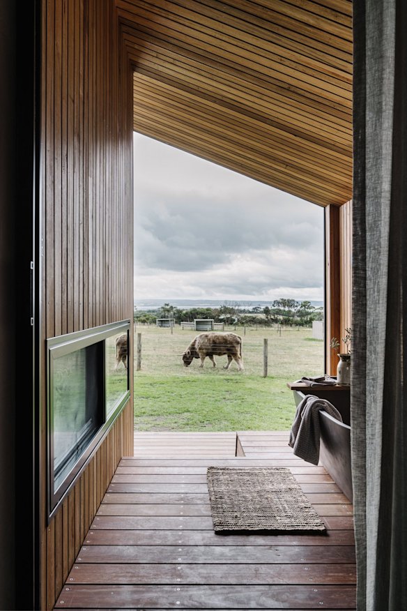 Bringing independent, upscale accommodation to Phillip Island, Five Acres is a game-changer to its accommodation scene.