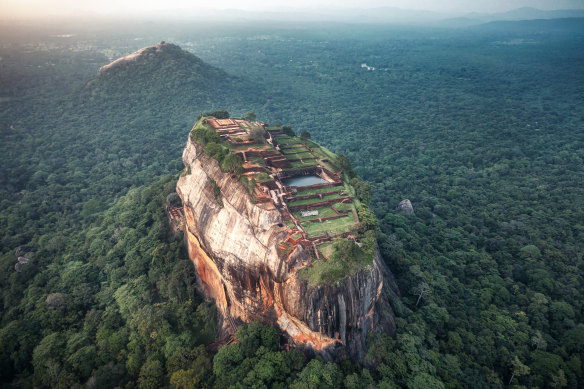 Special Vistas For Tourists in Sri Lanka Today | Thuppahi's Blog