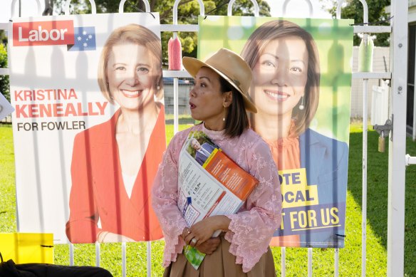Independent candidate Dai Le is taking on Kristina Keneally in the western Sydney seat of Fowler.