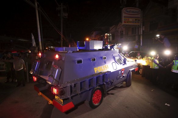 The wolf vehicle carrying Bali Nine duo Andrew Chan and Myuran Sukumaran leaves Kerobokan Prison.