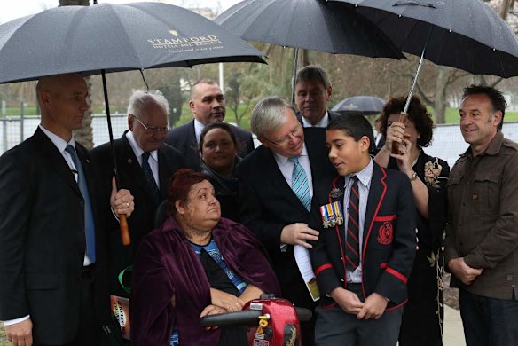 Prime Minister Kevin Rudd with Indigenous represenatives Anzac Le Lochovial and Aunty Marge Tripp at the construction site of Australia's first Indigenous War Memorial.