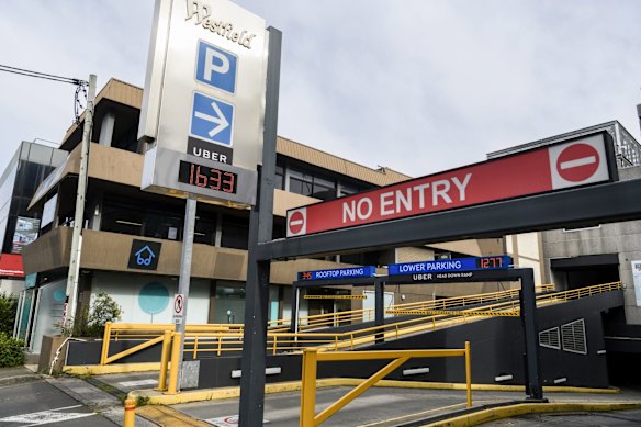 Bondi Junction is experiencing a decrease in activity since the latest COVID-19 outbreak.