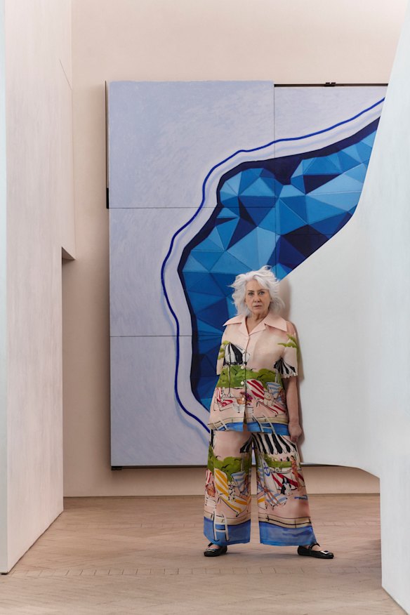 Leo Lin “Casey” shirt and “Jamie” pants. Roger Vivier shoes. World (All Under Heaven) painting by Xiao Xiong and Zhang Hui.