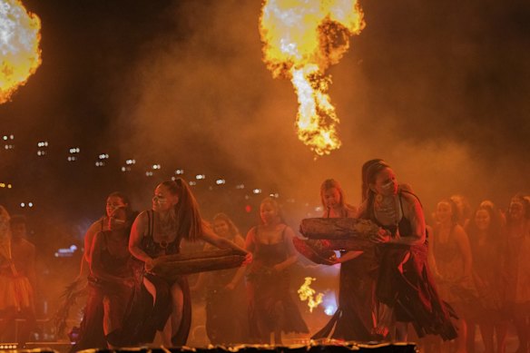 The Welcome to Country Ceremony is performed as Vivid lights up for 2022  