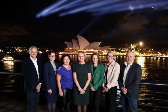 Sports CEOs in Sydney: L to R: Dave Beeche, FIFA Women’s World Cup 2023 CEO, Julie Turpie, Event Development Director, Destination NSW, Melissa King, FIBA Women’s Basketball World Cup 2022 CEO, Michelle Enright, ICC Men’s T20 World Cup 2022 CEO, Jane Fernandez, FIFA Women’s World Cup 2023 COO, Jill Davies, World Athletics Cross Country Championships Chair and Stu Taggart, 2022 UCI Road World Championships CEO.