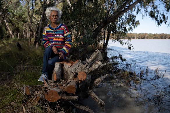 Kamilaroi elder Polly Cutmore is part of the negotiation team which deals with SANTOS over gas drilling on their historical lands in the MSW North West near Narrabri. Photo taken at Yarroe Lake, a culturally important local site.