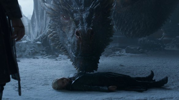 Drogon mourns over Daenerys' lifeless body.