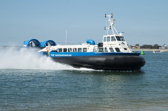 Transport for tourists around the world: 10 cool forms of transport you ...
