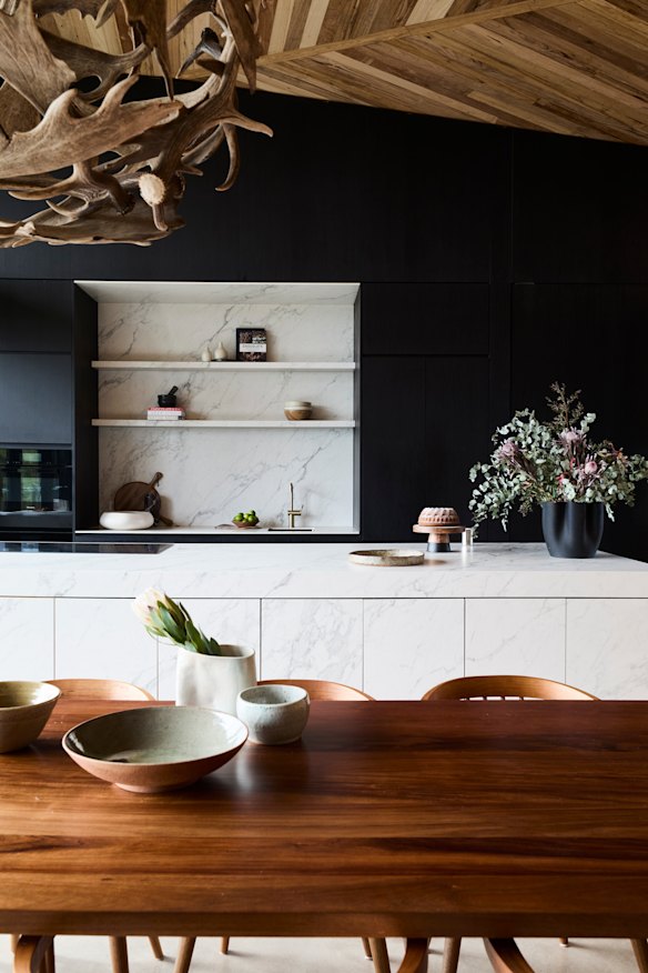 “I took up pottery five years ago and love decorating with things I’ve made,” says Tibballs.
The dining chairs are handcrafted from local blackwood by Bern Chandley.