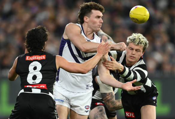 The Blues are firmly in the race for Fremantle wingman Blake Acres, in abid to add greater run.
