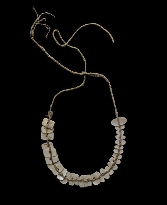 Headband, Yidinji people Cairns, collected by William Charles Handley before 1895

