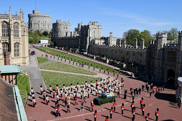 Princess Anne, Princess Royal, Prince Charles, Prince of Wales, Prince Andrew, Duke of York, Prince Edward, Earl of Wessex, Prince William, Duke of Cambridge, Peter Phillips, Prince Harry, Duke of Sussex, Earl of Snowdon David Armstrong-Jones and Vice-Admiral Sir Timothy Laurence follow Prince Philip, Duke of Edinburgh's coffin.