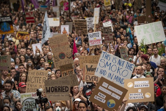 Around 20,000 people gathered at a Extinction Rebellion climate demonstration at Town Hall on Wednesday.