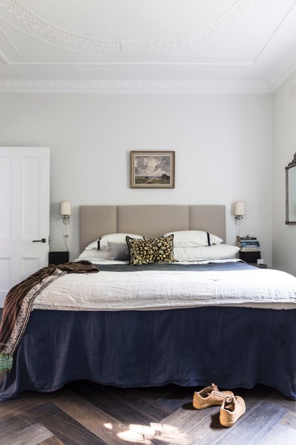 “The bedroom is deliberately plain,” says Heidi. “The walls are a soothing sage colour and the bed covers are unfussy. I’m an insomniac, so it helps me relax before I sleep.