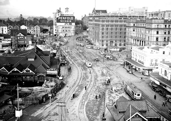 Construction at Circular Quay, Sydney on 26 July 1939. 
