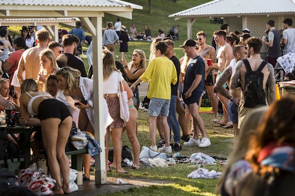 Every hut was full as a long weekend and some hot weather set in.