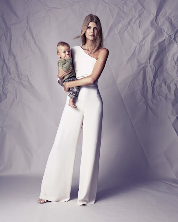 Model mums