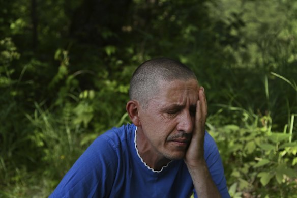 Olekdsndr Fayizov recounts his experience of being interrogated and tortured by Russian soldiers.  During his time in captivity he endured eight mock executions, broken ribs, had his head beaten against a wall, and witnessed the death of another civilian.