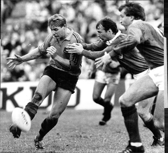 Brian Smith playing for the Wallabies in 1987.