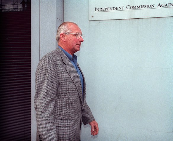 Roger Rogerson leaving the ICAC in 1999