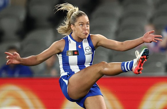 Straight shooter: Kangaroos forward Alice O’Loughlin. 