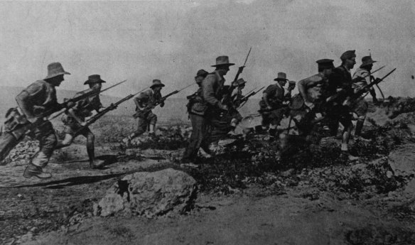 Anzacs in action three days before the evacuation (official photograph)