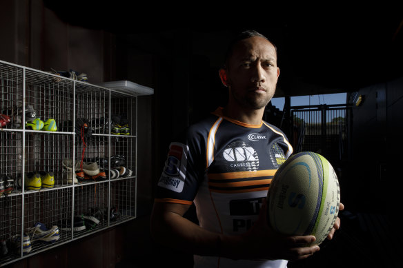 Christian Lealiifano signed a one-year contract extension with the Brumbies for 2019.
