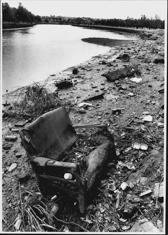 Pollution in the Cooks River. April 26, 1991.