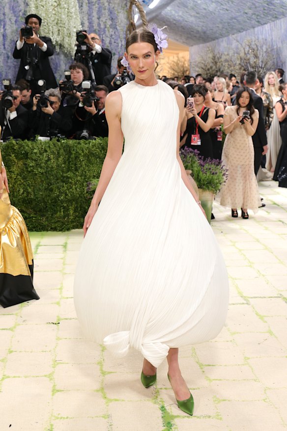 Karlie Kloss in Dior.