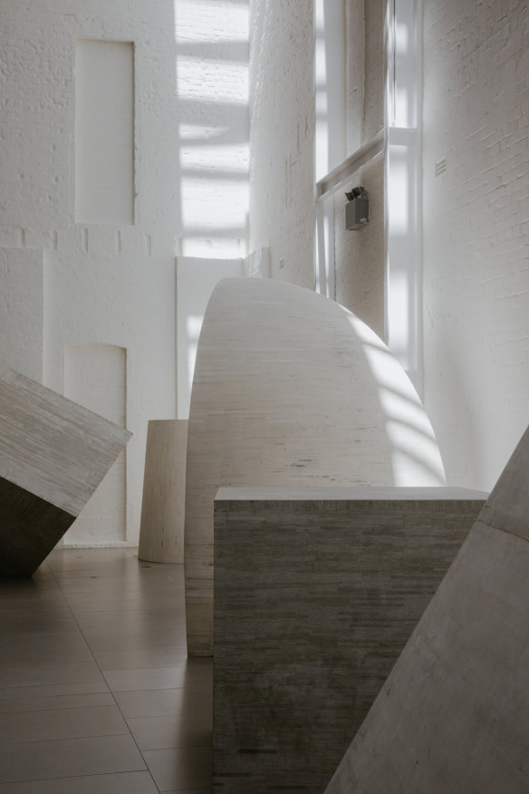 Liu Wei’s Density 1-16 (2013).