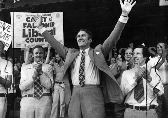 Liberal party rally at Croydon Park.(L-R) Marshall Baillieu for Latrobe, Malcolm Fraser, Leader of the Liberal Parter and Peter Falconer for Casey.
9-12-75 