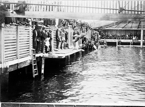 A swimming and water polo carnival at Elkington Park Pool, as Dawn Fraser baths was then known,  in 1899. 