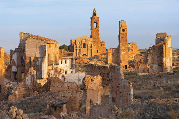 Belchite was on the front line during the 1930s Spanish Civil War. 