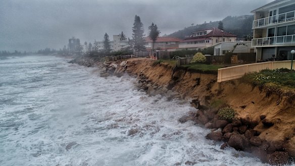 Big swell combined with a high tide damaging Narrabeen beach near Mactier and Wetherill st.