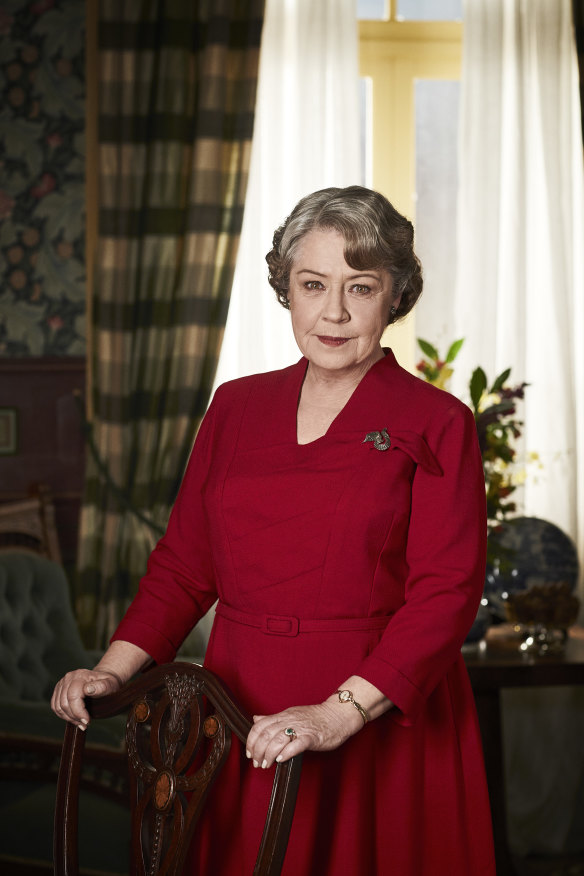Noni Hazlehurst as matriarch Elizabeth Bligh in A Place to Call Home.