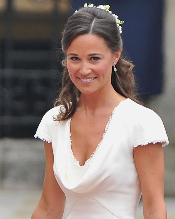  Pippa Middleton arrives to attend the Royal Wedding of Prince William to Catherine Middleton at Westminster Abbey on April 29, 2011