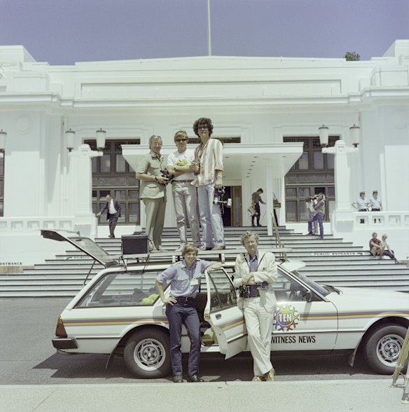 News photographers and Ten Eyewitness news crew outside Parliament House in 1982.