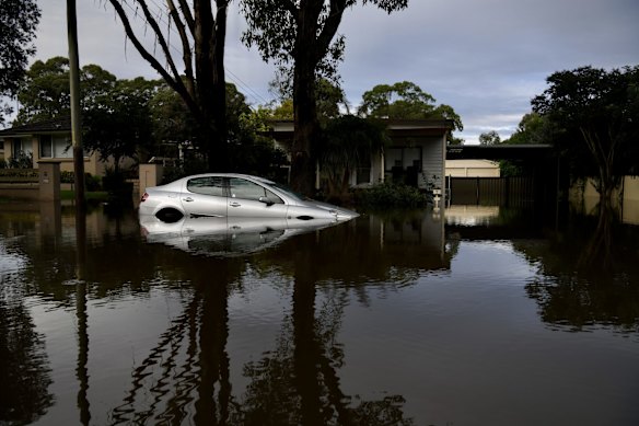 The Hawkesbury has been tipped to peak at around lunchtime today.